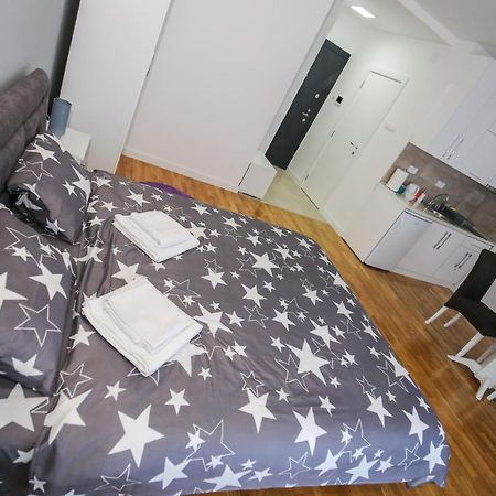 Manirosi 3 Apartman 苏博蒂察 外观 照片