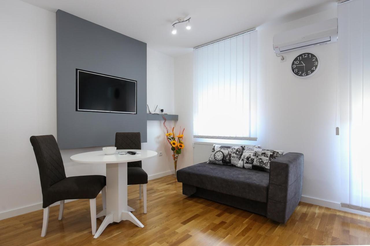 Manirosi 3 Apartman 苏博蒂察 外观 照片