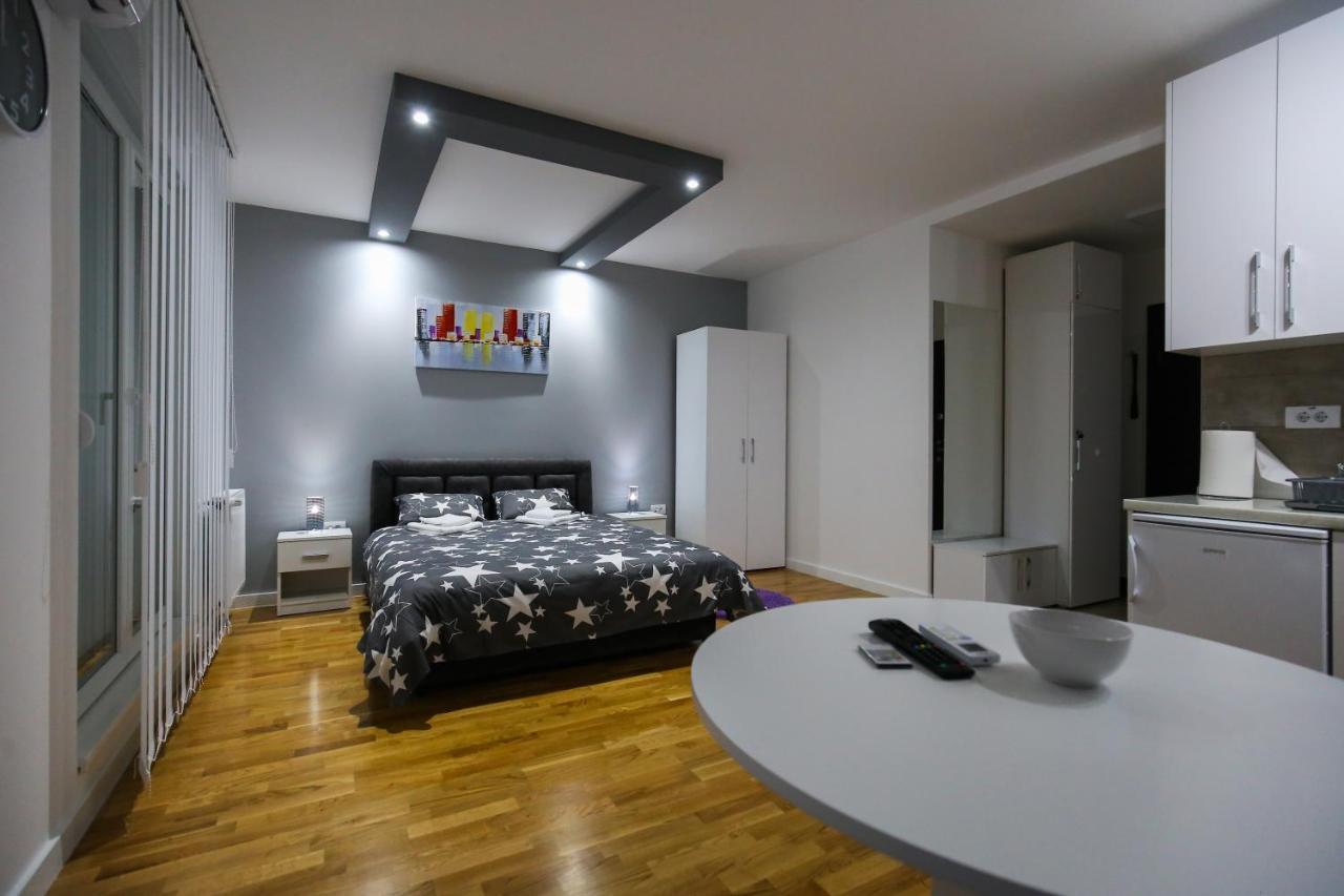Manirosi 3 Apartman 苏博蒂察 外观 照片